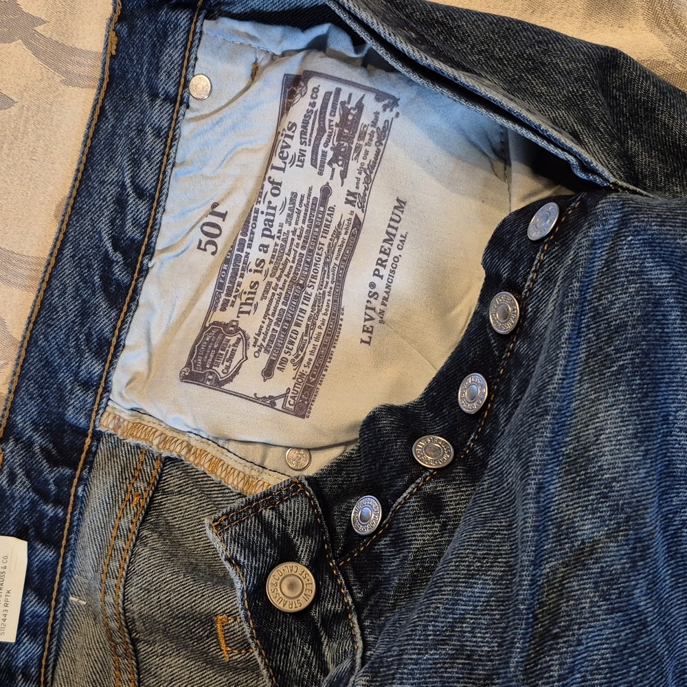 NWT•Woman's Levi's 501 Original•High Rise•Button Fly•W33/L32•100%Cotton - Picture 10 of 12